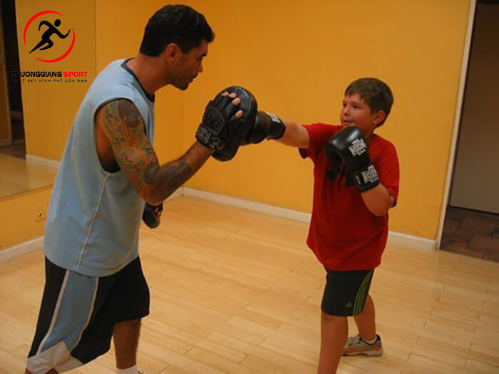 Hướng dẫn chọn bao tay boxing phù hợp nhất cho trẻ em